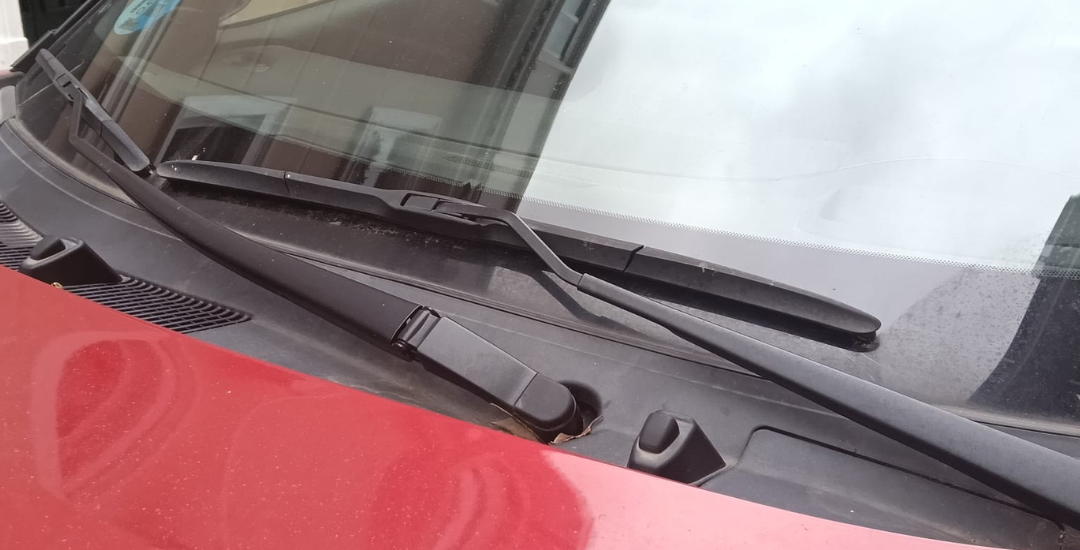 Four signs that it's time to change your wiper blades